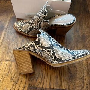 Chinese Laundry Songstress slip in mules